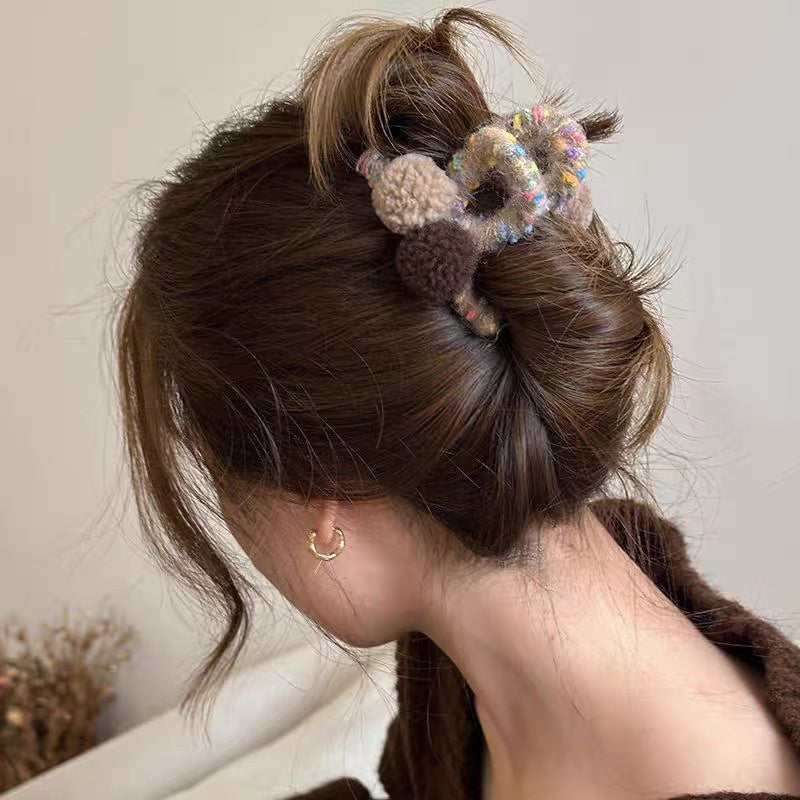 Fuzzy hair-pulling clips