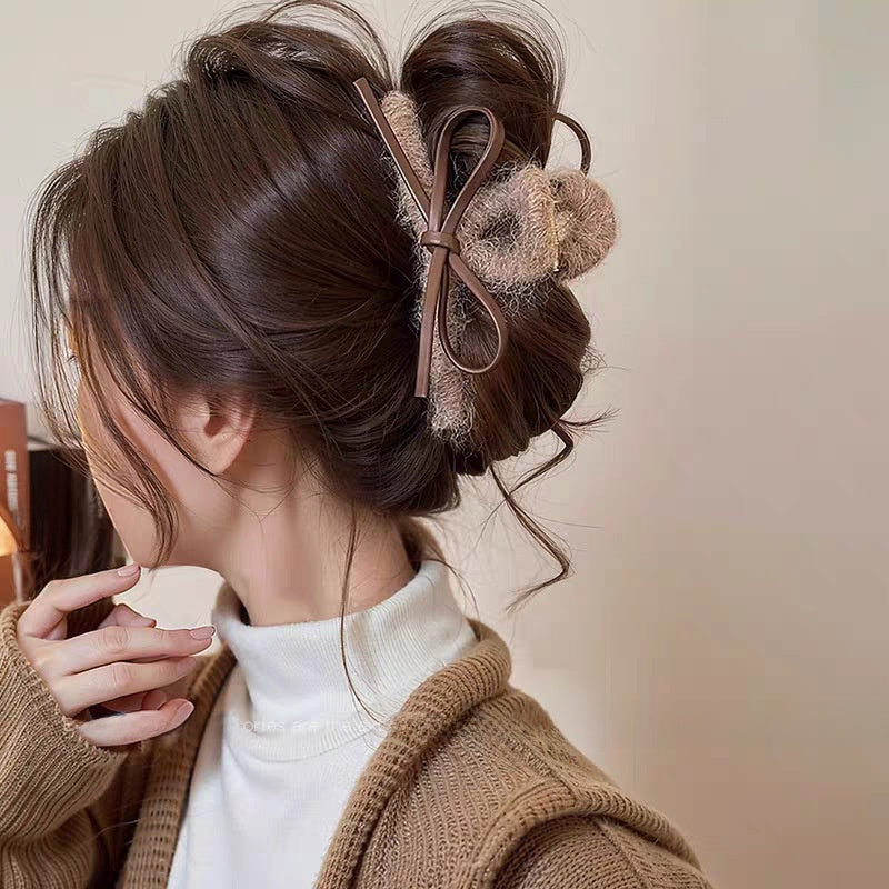 Fuzzy hair-pulling clips